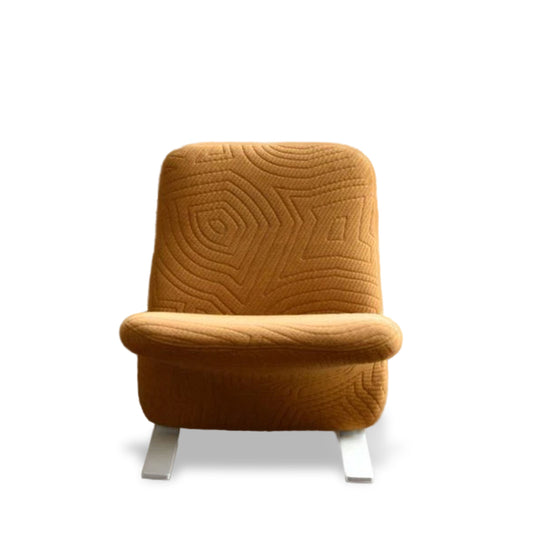 Artifort Concorde F780 refurbished fauteuil met Kvadrat Apparel bekleding, voorzijde.